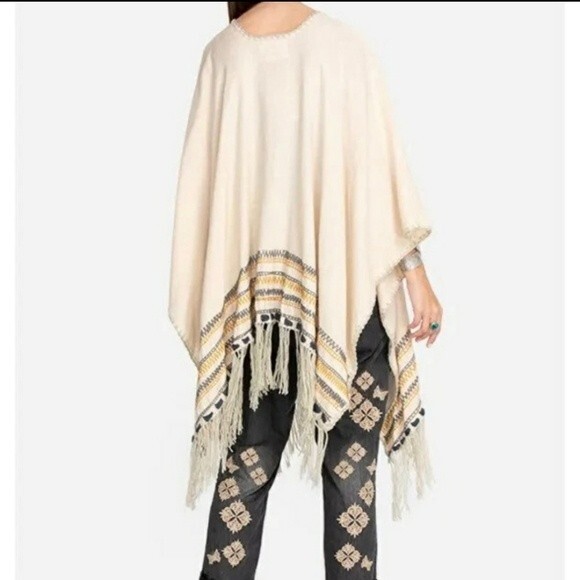 Johnny Was Aro Linen Cotton Fringed Poncho Wrap Boho Inspired One Size - Picture 3 of 11